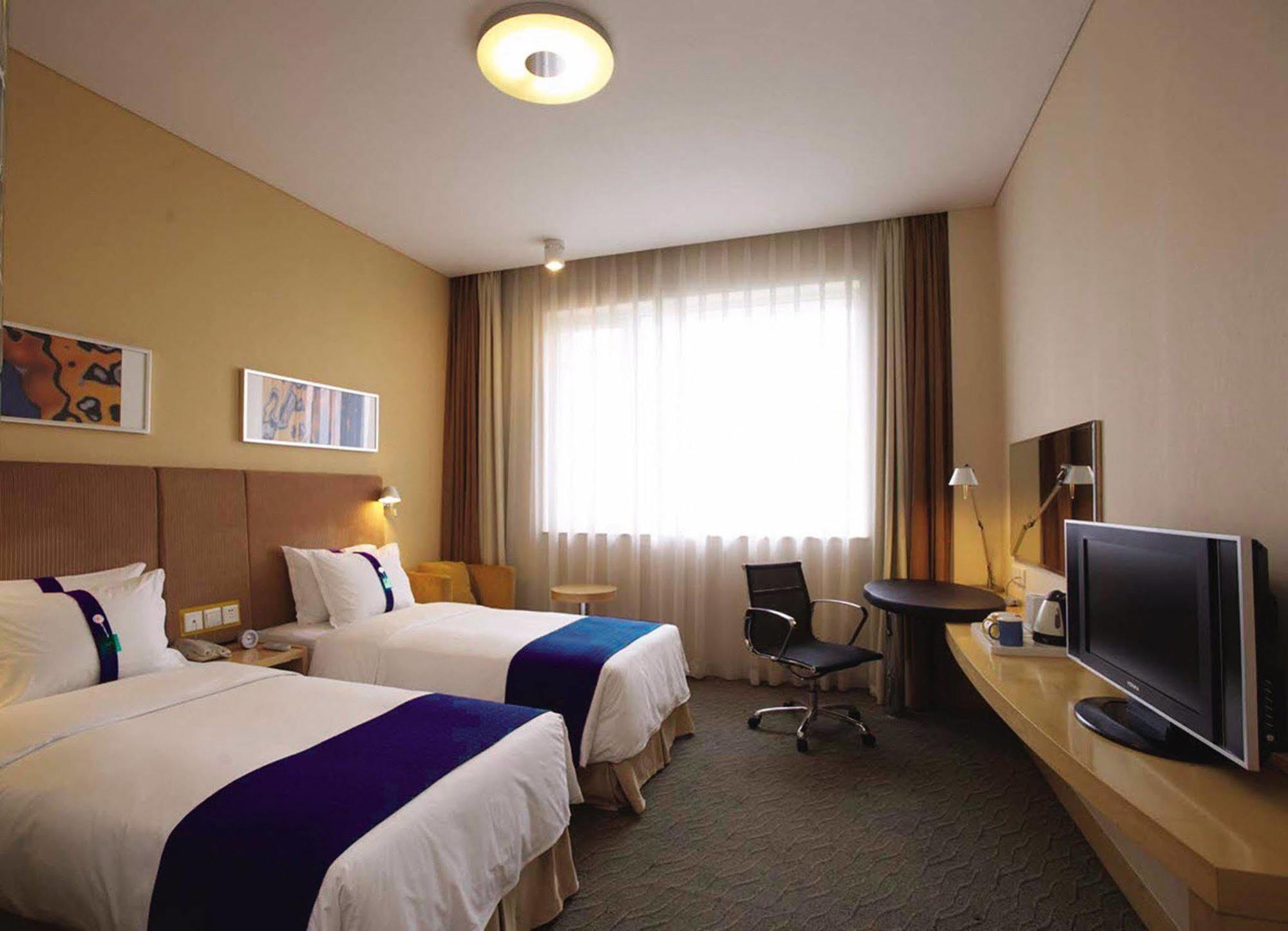 Holiday Inn Express Jinan High-Tech Zone By Ihg Экстерьер фото
